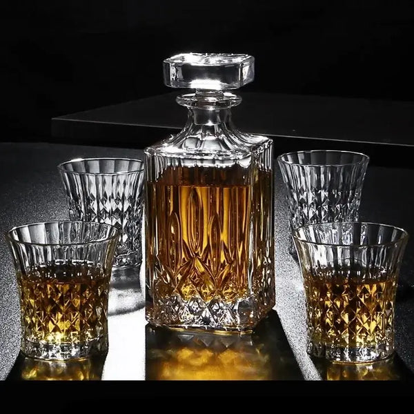 Carafe et  Set de 4 Verres à Whisky en Cristal